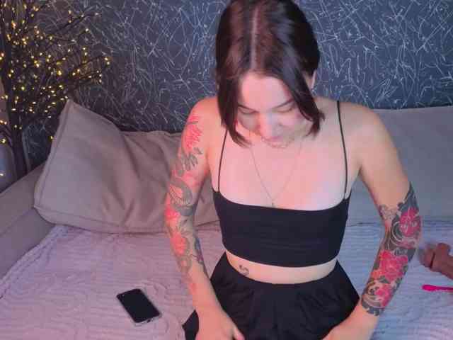 Debra-Wade webcam