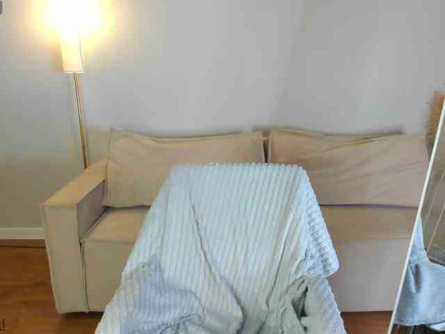Debra-Wade webcam