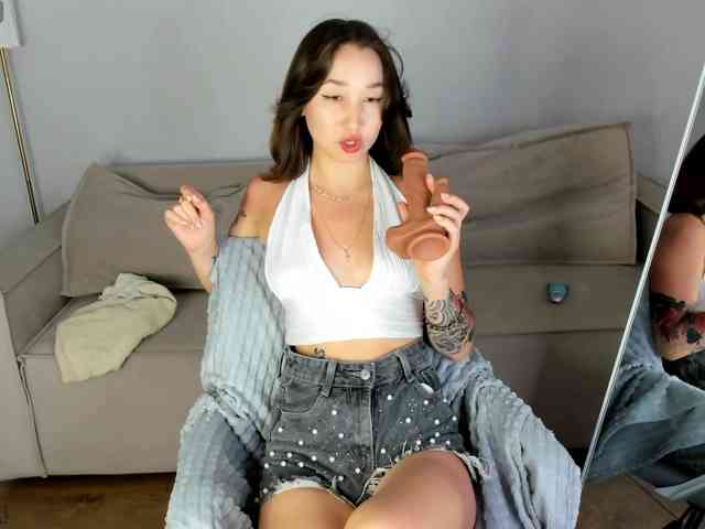 Debra-Wade webcam