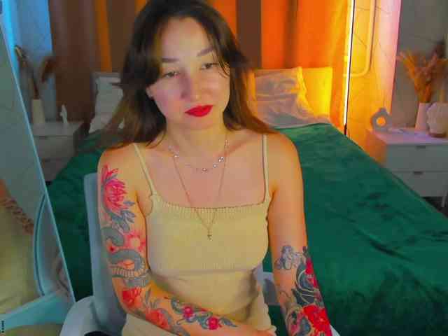 Debra-Wade webcam