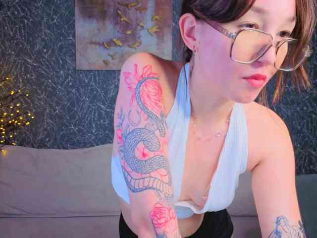Debra-Wade webcam