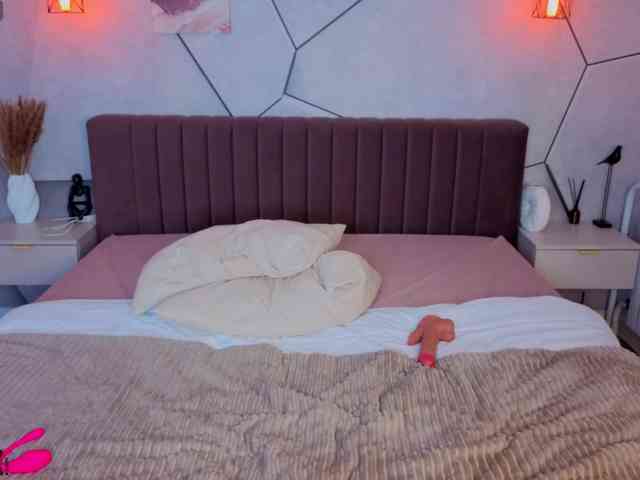 Debra-Wade webcam