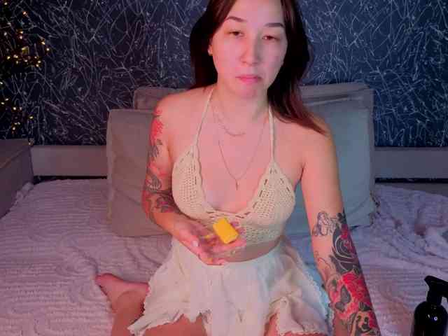 Debra-Wade webcam
