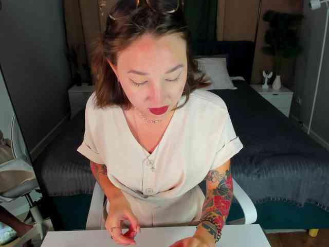 Debra-Wade webcam