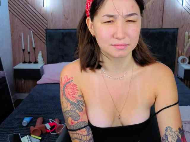 Debra-wade's cam show statistics and live stream