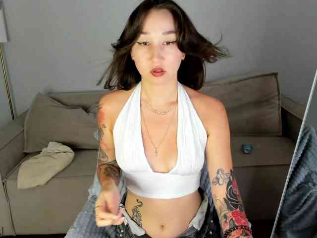 Debra-Wade webcam