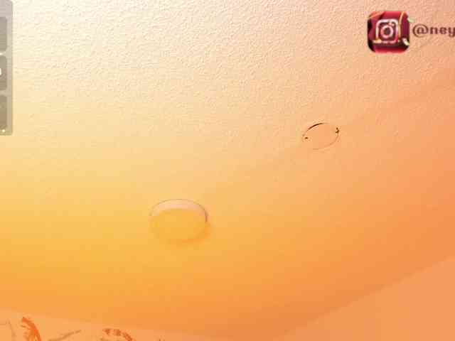 CristalVelle webcam