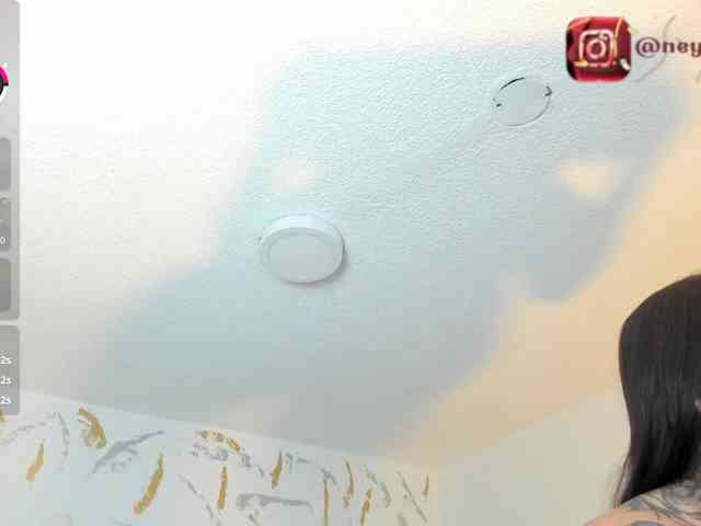 CristalVelle webcam