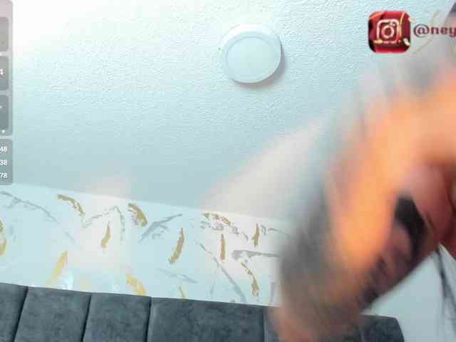 CristalVelle webcam