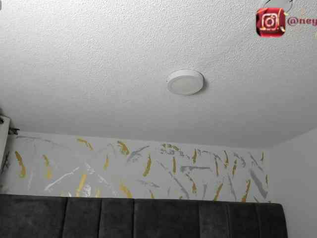 CristalVelle webcam