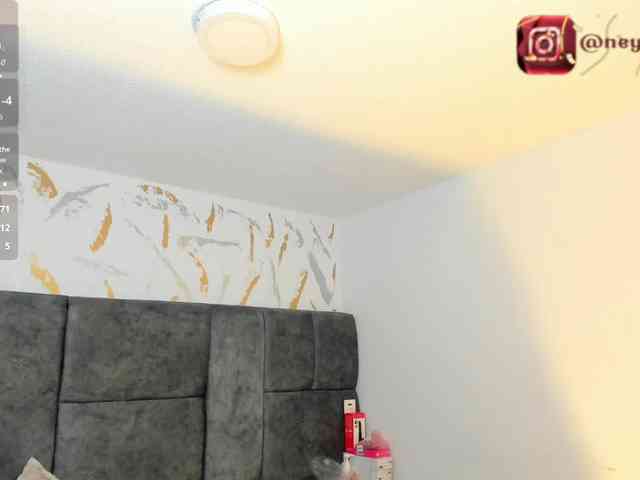 CristalVelle webcam