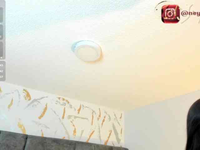 CristalVelle webcam