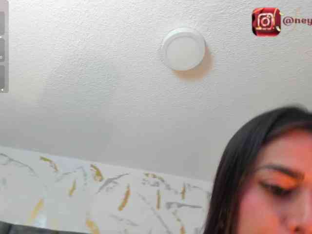 CristalVelle webcam