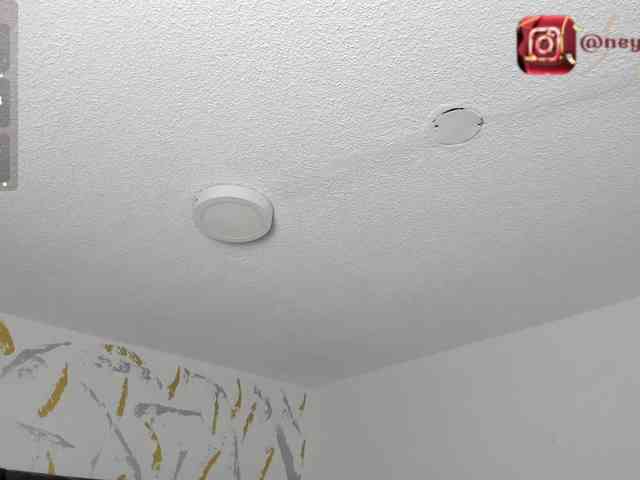 CristalVelle webcam