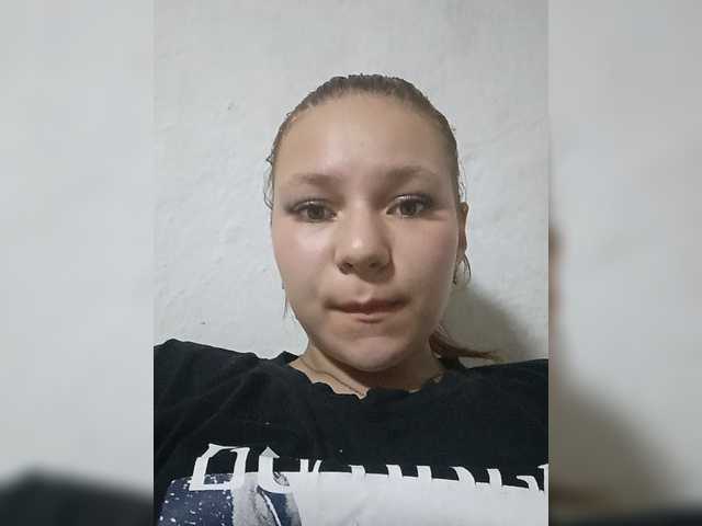 MangoOyess1 live cam on BongaCams