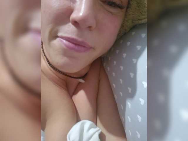 MoonKitten live cam on BongaCams