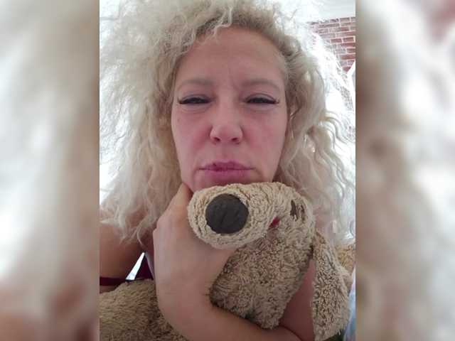 MoonKitten live cam on BongaCams