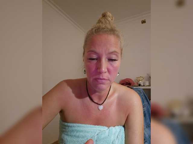 MoonKitten live webcam show