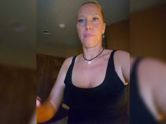 MoonKitten live cam on BongaCams
