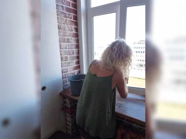 MoonKitten live cam on BongaCams