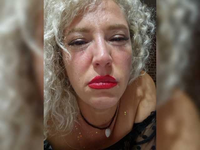 MoonKitten live cam on BongaCams