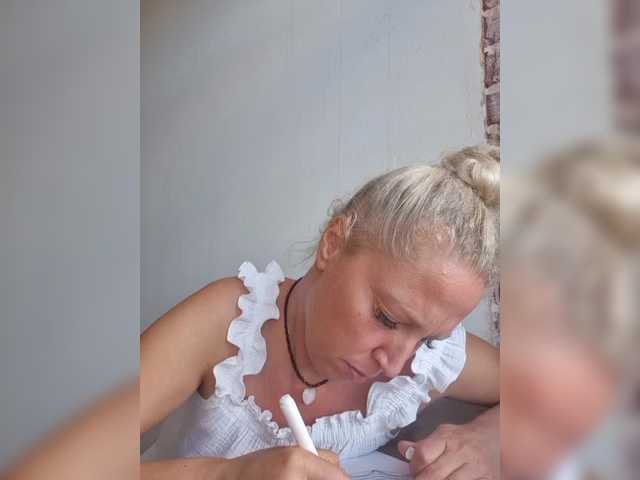 MoonKitten live cam on BongaCams
