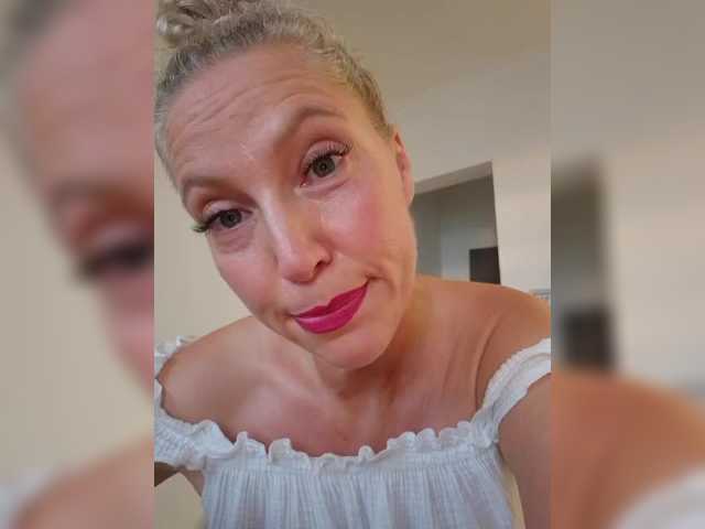 MoonKitten live webcam show