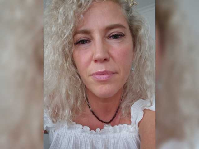 MoonKitten live cam on BongaCams