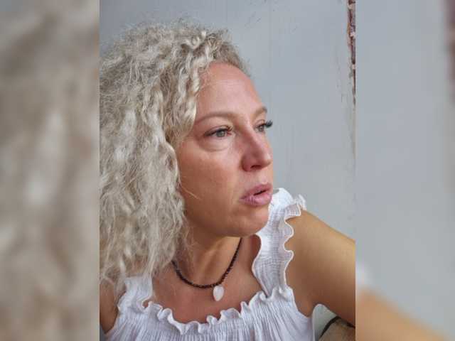 MoonKitten live cam on BongaCams