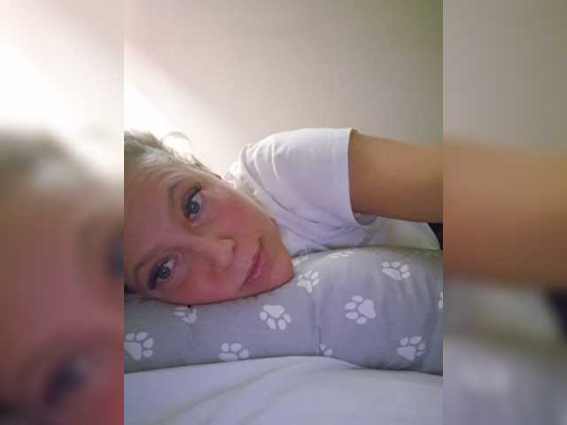 MoonKitten live cam on BongaCams