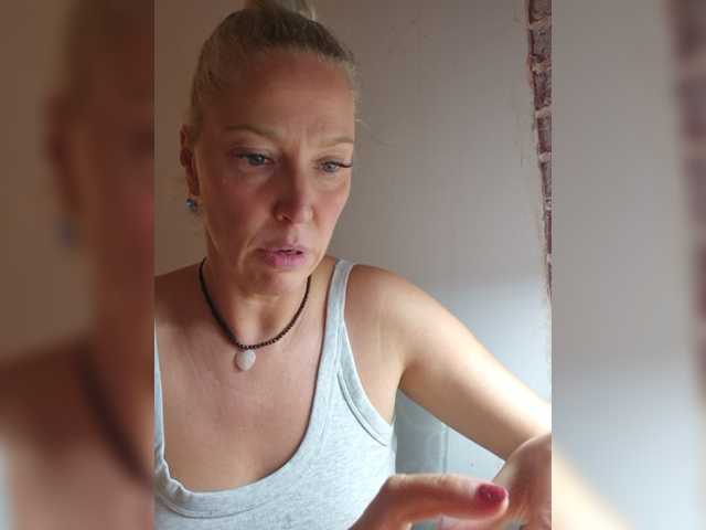 MoonKitten live cam on BongaCams