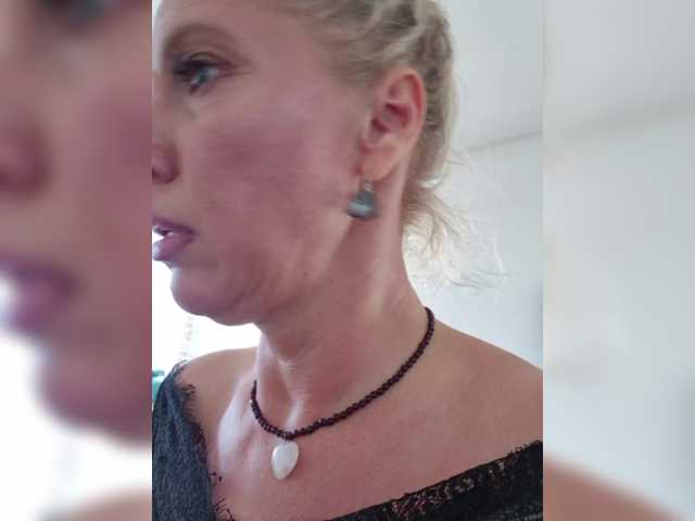 MoonKitten live cam on BongaCams