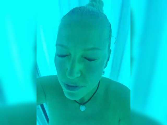 MoonKitten live webcam show