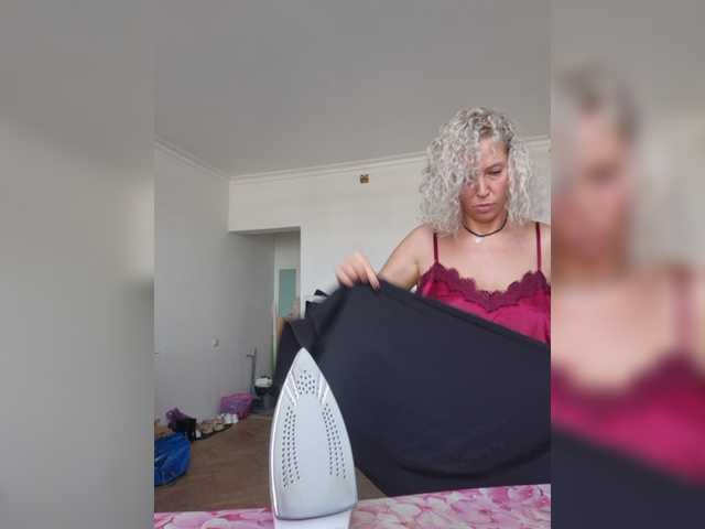 MoonKitten live cam on BongaCams