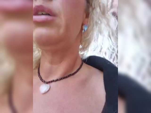 MoonKitten live cam on BongaCams