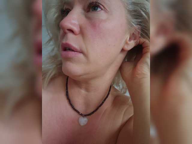 MoonKitten live cam on BongaCams