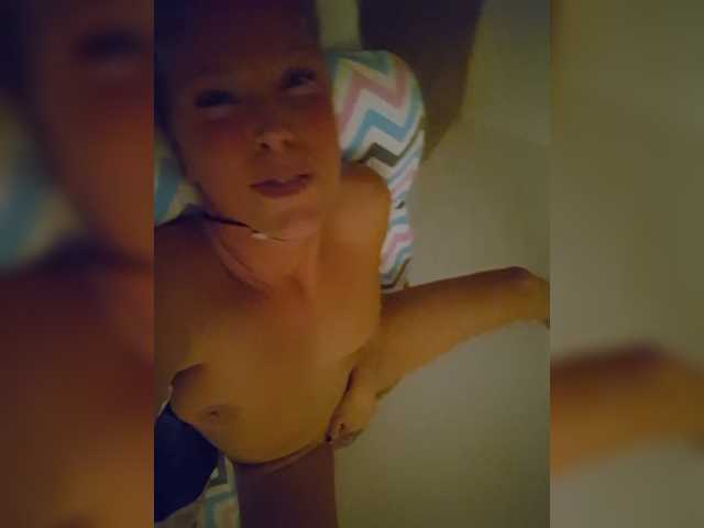 MoonKitten live cam on BongaCams