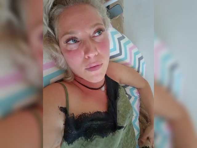 MoonKitten live webcam show