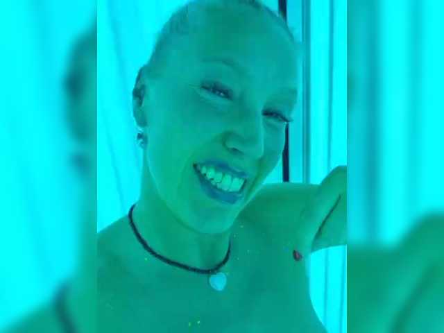 MoonKitten live cam on BongaCams