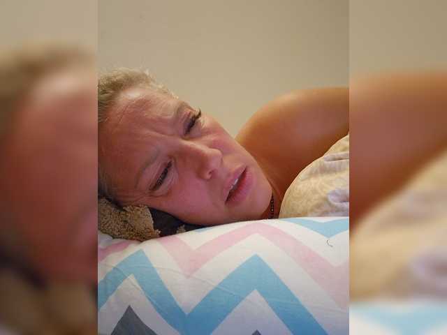 MoonKitten live cam on BongaCams