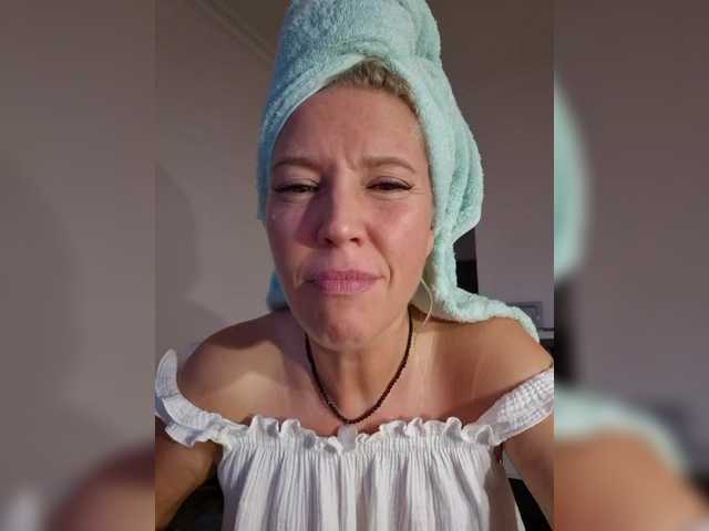 MoonKitten live webcam show