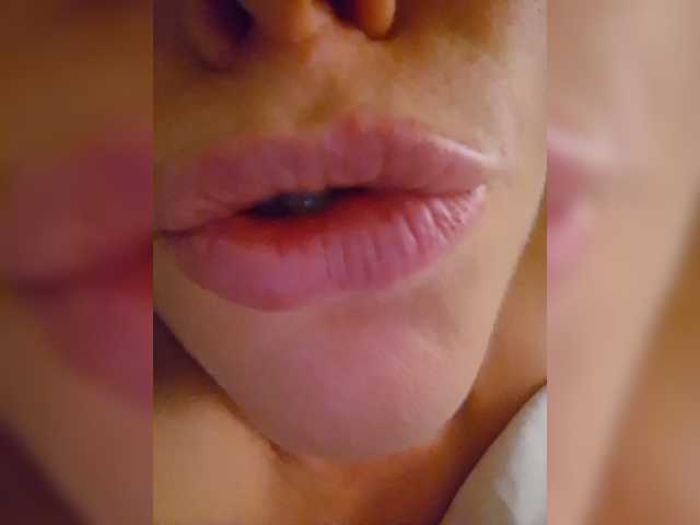 MoonKitten live cam on BongaCams