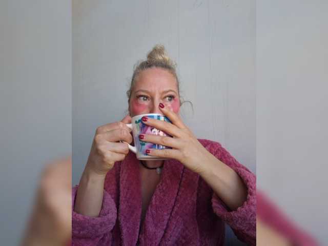MoonKitten, en directo ahora en BongaCams