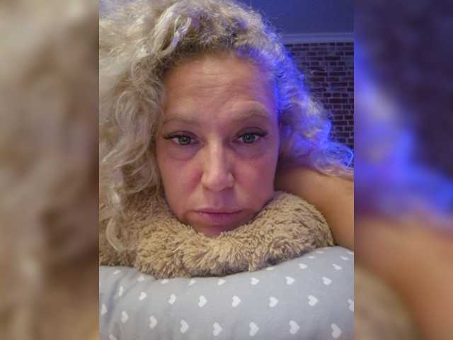 MoonKitten live cam on BongaCams