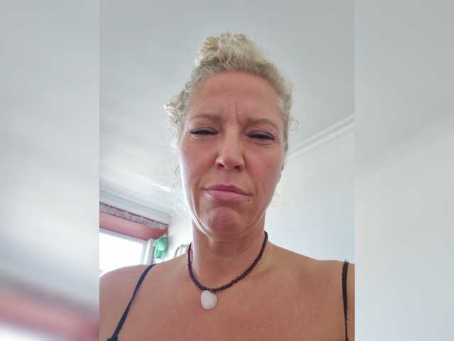 Markiza_Angelov live webcam show