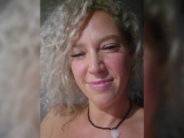 MoonKitten live cam on BongaCams