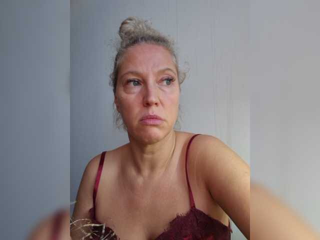 MoonKitten live cam on BongaCams