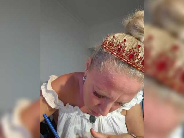 MoonKitten live cam on BongaCams