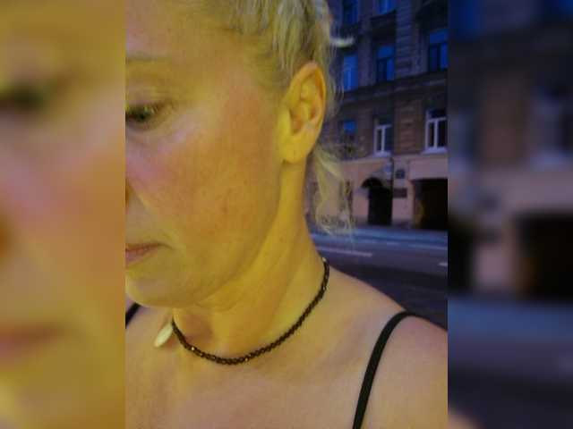 MoonKitten live cam on BongaCams