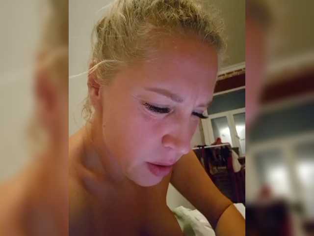 MoonKitten live webcam show